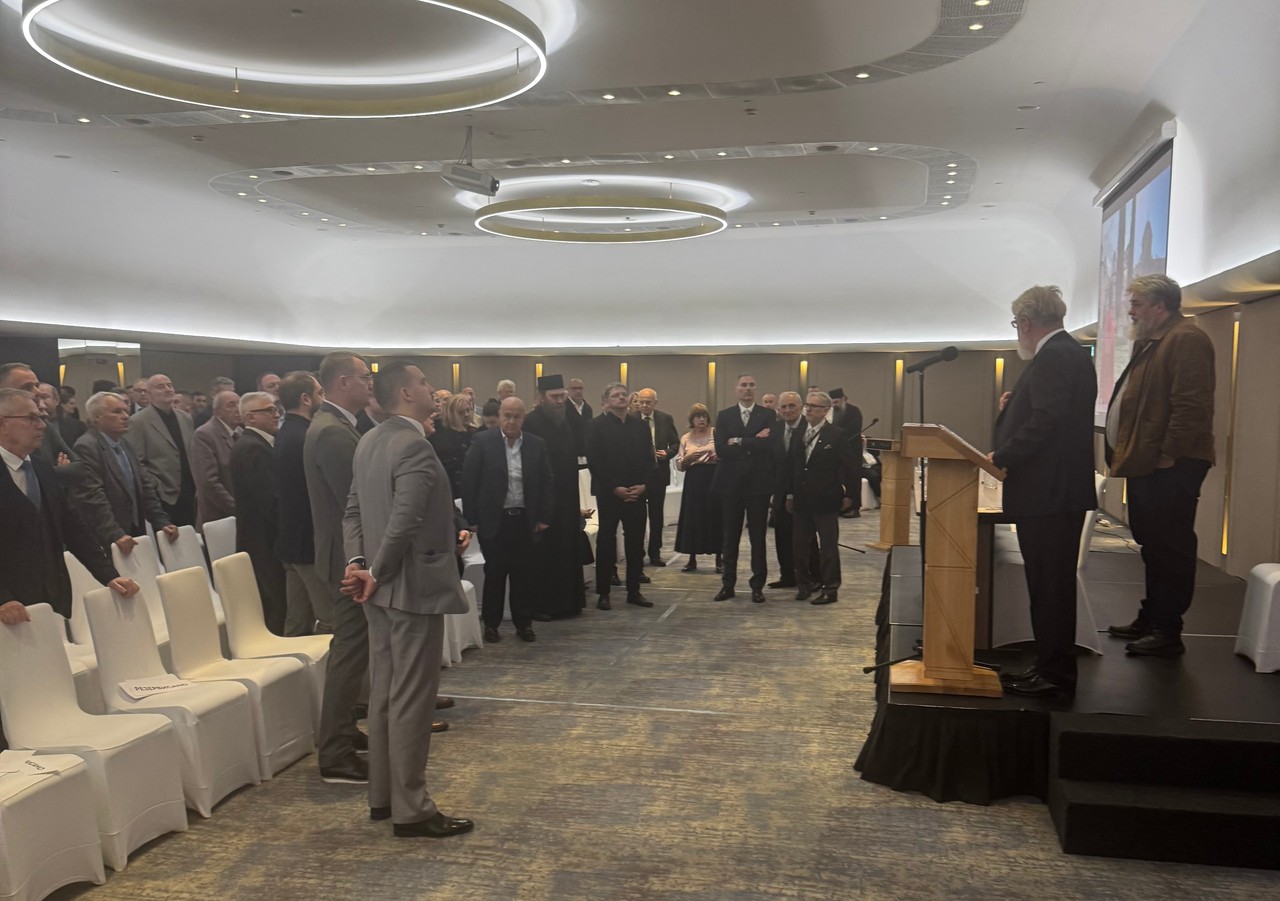 4 Zvučnika RCF i mikseta do 100 ljudi gallery 1