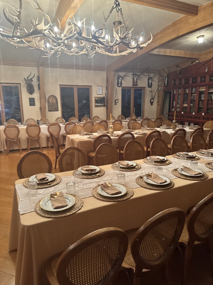 Iznajmljivanje Toskana Drvenih Stolica za Svadbe gallery 10