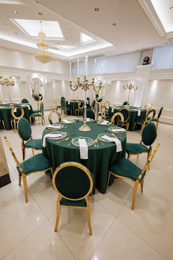 Iznajmljivanje Zelenih Medaljon Stolica gallery 19